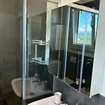 Sea La Vie Deluxe