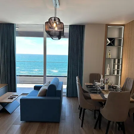 Sea La Vie Deluxe * Shengjin
