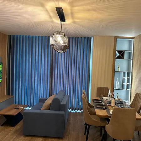 Sea La Vie Deluxe