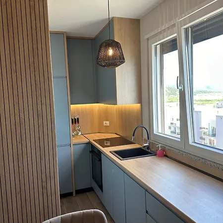 Sea La Vie Deluxe Apartment