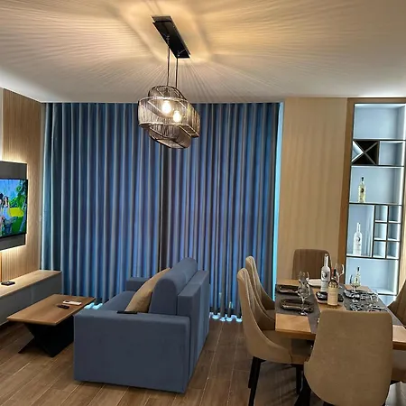 Sea La Vie Deluxe * Shengjin