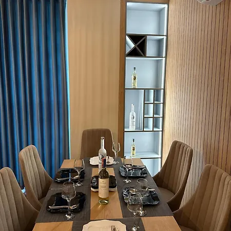Sea La Vie Deluxe