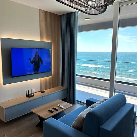 Sea La Vie Deluxe アパート Shëngjin