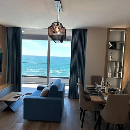 Sea La Vie Deluxe アパート Shëngjin