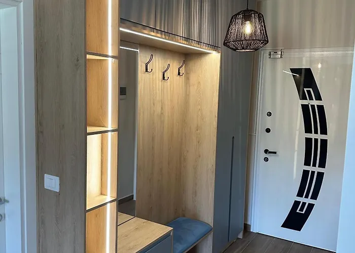 Апартаменты Sea La Vie Deluxe *